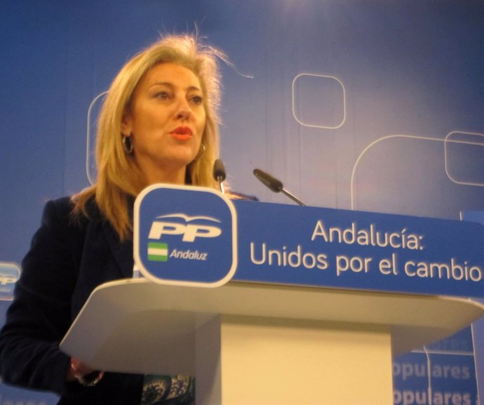 La vicesecretaria del PP-A Carolina España hoy en rueda de prensa
