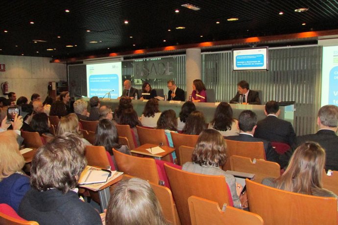 SERES ESADE. Ventajas Y Desventajas De Tener Una Fundación De Empresa.