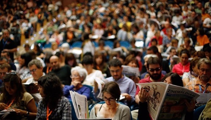 Espectadores del Festival de Cine de San Sebastián