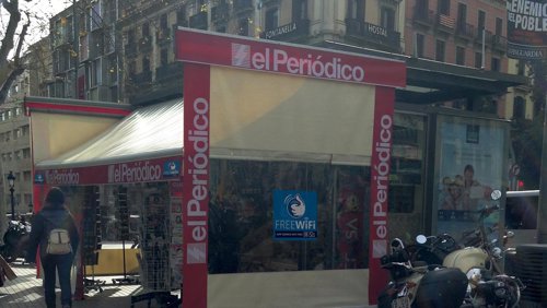 Los quioscos que tendrán internet gratis están señalizados con un logotipo