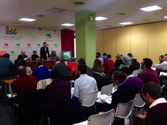 Reunión de Antonio Maíllo con alcaldes de IULV-CA