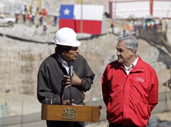 Morales agradece a Piñera el rescate del minero boliviano (Chile)