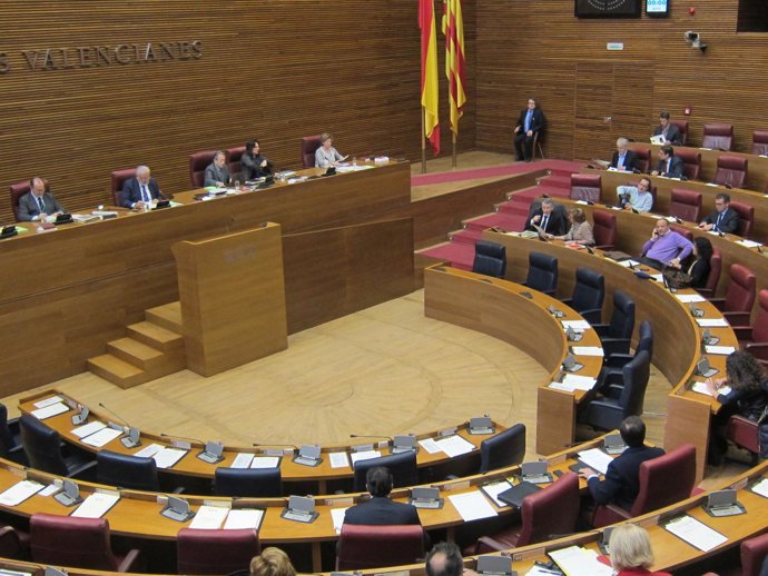 Pleno de las Corts Valencianes