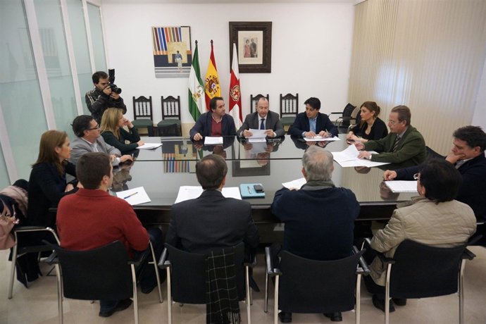 Constitución de la comisión de quejas y reclamaciones 