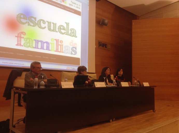 Presentación del portal web Escuela de Familias en Jaén