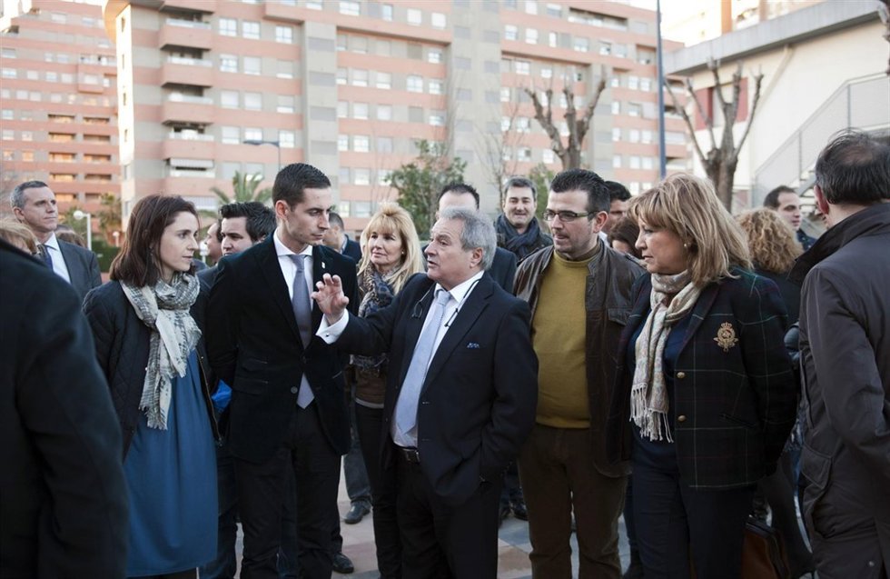 Rus inaugura una plaza en Mislata.