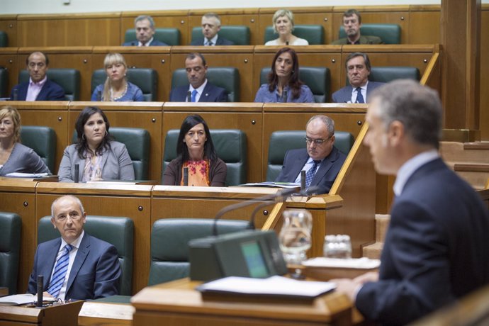 Iñigo Urkullu en el pleno del Parlamento Vasco