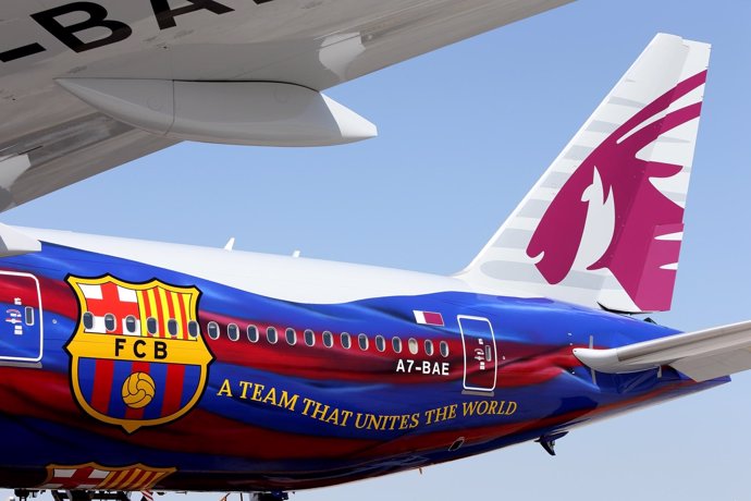 Avion con los colores del FC Barcelona de Qatar Airways