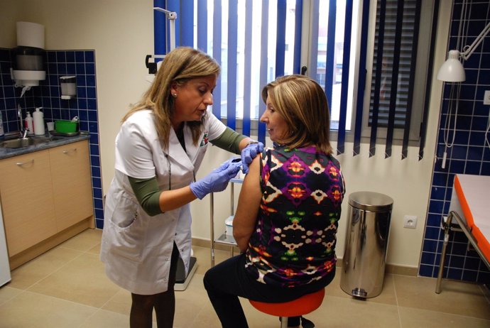 Palacios se pone la vacuna contra la gripe