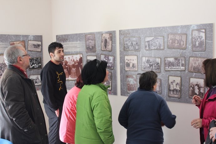 Exposición fotográfica con fotos recopiladas en el municipio de Valdecarros