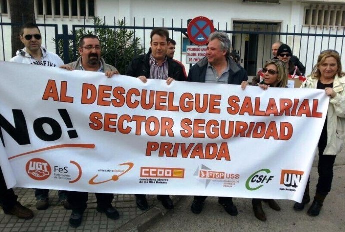 Protesta en la sede de Trablisa