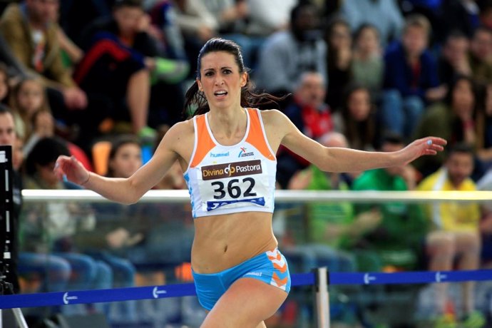 La atleta Estela García en el Campeonato de España en pista cubierta de 2013