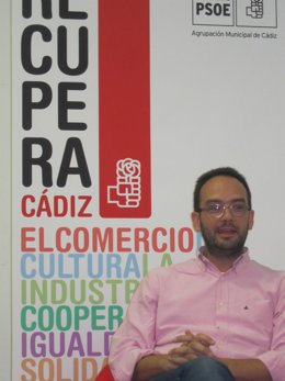 Antonio Hernando, en el transcurso del coloquio