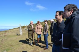 Carmen Alba y Pablo Zalba visitan el proyecto de la ermita de Santiago de Belate