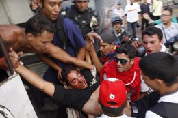 Protestas en Venezuela, joven herido en Caracas