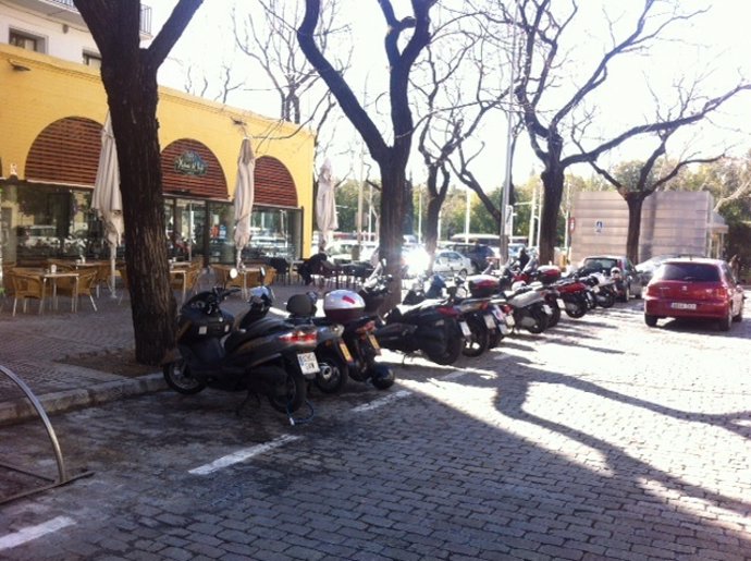 Aparcamientos motos Prado