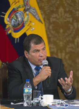 El presidente ecuatoriano votó en Quito