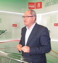 PSOE-A garantiza a Maíllo que Díaz se está "pateando" cada rincón de Andalucía a un "ritmo trepidante"