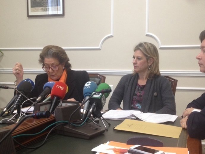 Barberá y Sánchez de León durante la rueda de prensa