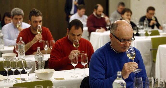 20.05.13 OVIEDO.CONCURSO NACIONAL DE SUMILLERES CELEBRADO EN LOS SALONES DEL HOT