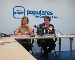 Alicia García y Alfonso Fernández Mañueco en rueda de prensa