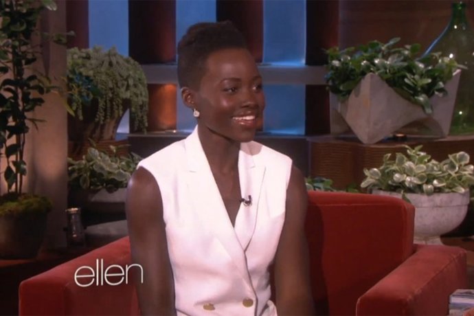 Lupita Nyong'o bromea con que Miley Cyrus haya arruinado "su romance" con Jared 