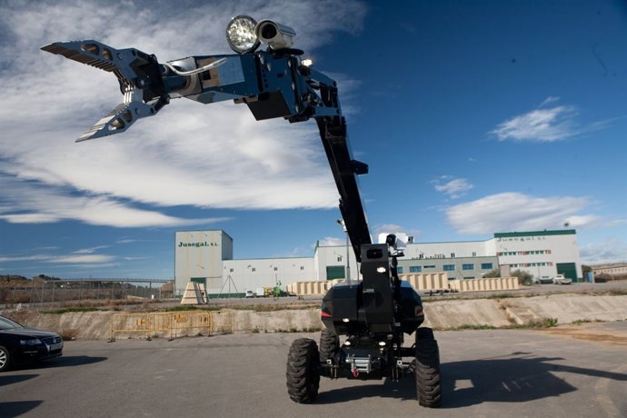 Robot aunav.MEGA de la empresa española Proytecsa Security