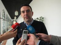 El PSOE-A critica que Moreno ponga "alfombra roja" a Feijóo para "insultar"