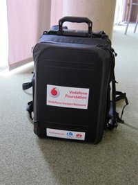 Vodafone presenta una 'mini red' portátil diseñada para catástrofes humanitarias