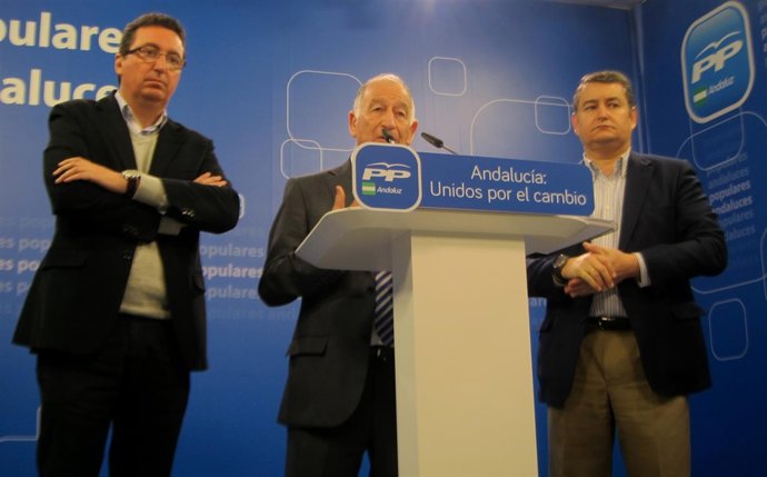 Gabriel Amat en rueda de prensa en Sevilla