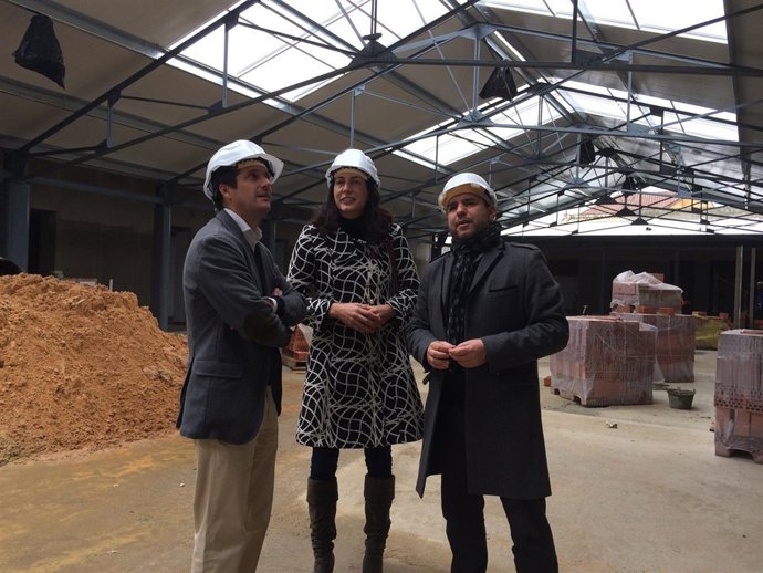 Visita a las obras del mercado de Valverde del Camino. 