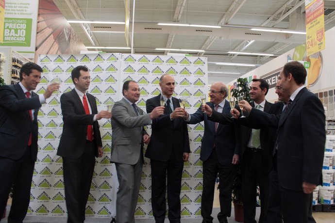 Inauguración de una nueva tienda de Leroy Merlin en Aljaraque. 