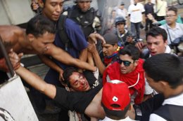 Protestas en Venezuela, joven herido en Caracas