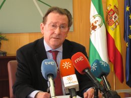 El consejero de Justicia e Interior, Emilio de Llera