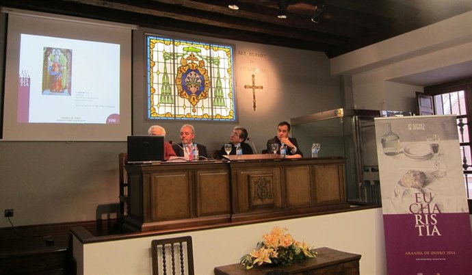 Gonzalo Jiménez (tercero drcha) en la presentación de las obras