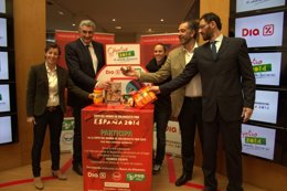 DIA impulsa el proyecto Objetivo: 2014 kg de canastas solidarias