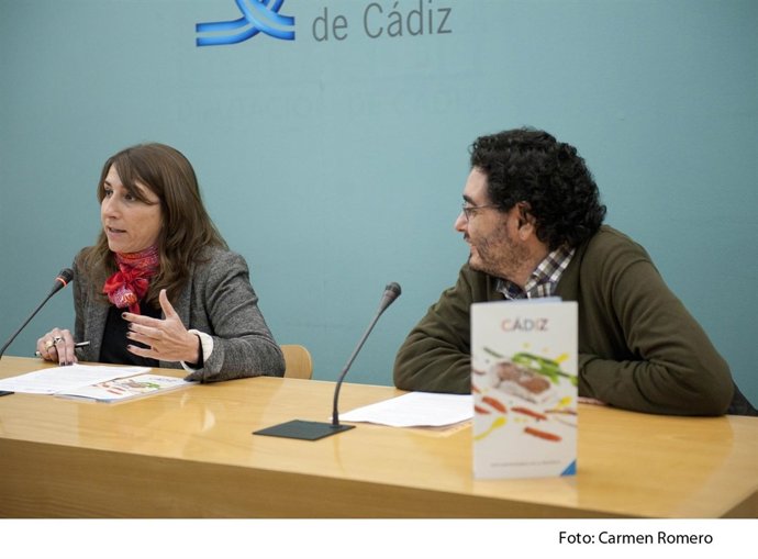 Olivero y Monforte, en la presentación de la reedición de la Guía Gastronómica