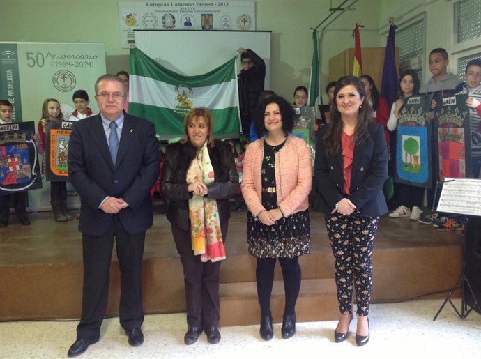 Actos con motivo del 28-F en el colegio Santiago Apóstol de Valdepeñas de Jaén