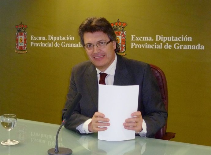 El portavoz del equipo de Gobierno de Diputación, José Torrente.