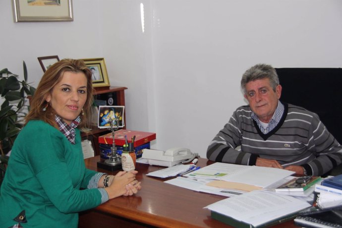 La delegada de la Junta en Almería y el alcalde de Albanchez