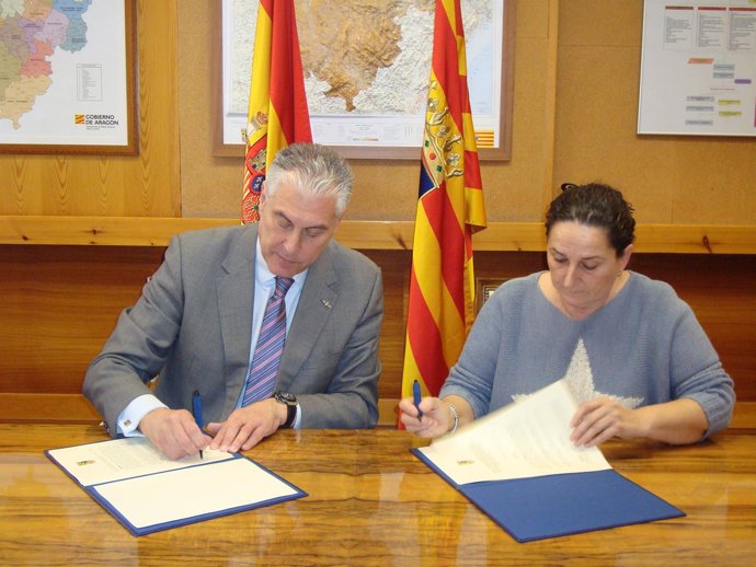 Suárez ha renovado el convenio con el Colegio de Psicólogos