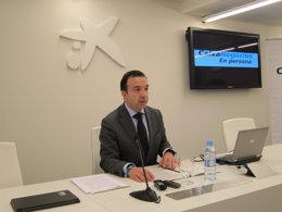 Director territorial de Caixabank en Navarra, Aragón y La Rioja, Raúl Marqueta