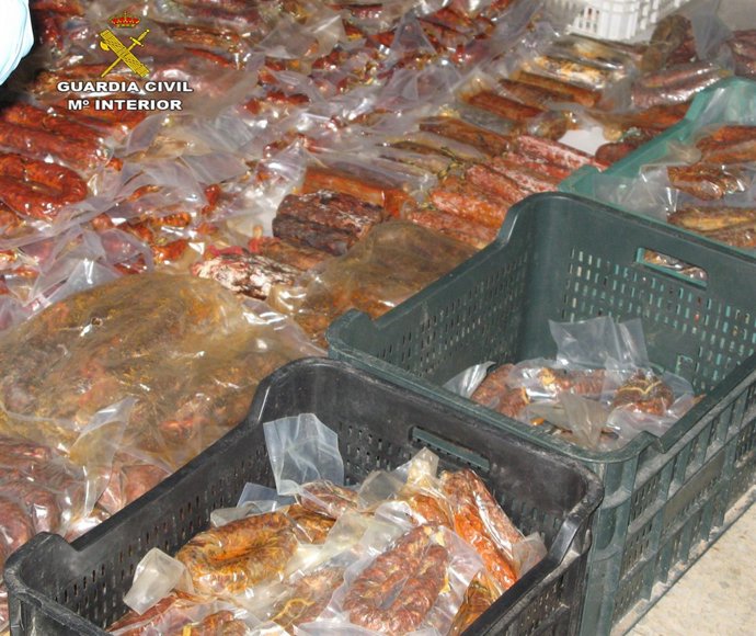 Alimentos Sin Registro Sanitario Incautados En Cáceres