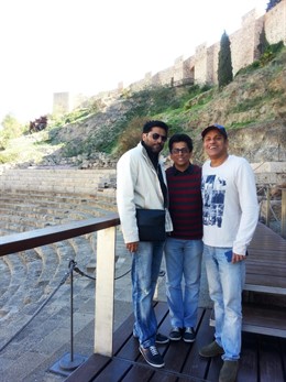 Directores de cine Bollywood buscan localizaciones para un proyecto cine