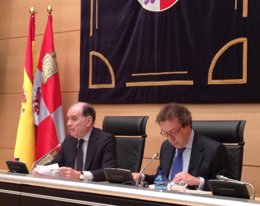 Los consejeros de Castilla y León Tomás Villanueva y José Antonio de Santiago