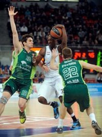 Unicaja amarga el debut de Lamar Odom (71-81)