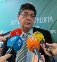 Valderas vería una "torpeza" que Díaz decidiera anticipar elecciones sin consultar