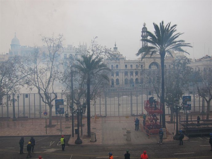 Imagen de archivo de una mascletà de las Fallas de 2013