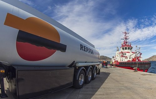 Carga de gas (NLG) al remolcador noruego 'Borgoy Haugesund'