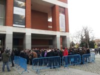 Cientos de personas despiden a Paco de Lucía en el Auditorio Nacional